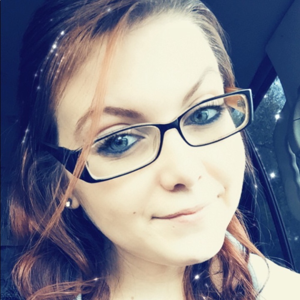 Meet your Posher, Ashley